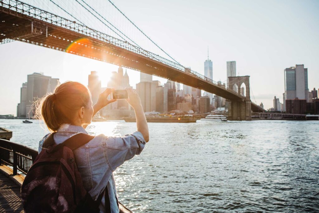 Bepergian dengan Anggaran Terbatas | Tips Hemat dari Lofty Tour